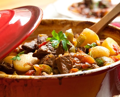 يخنة لحم البقر المتبل