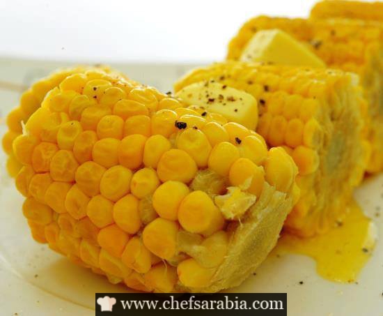 الذرة بالحليب والزبدة