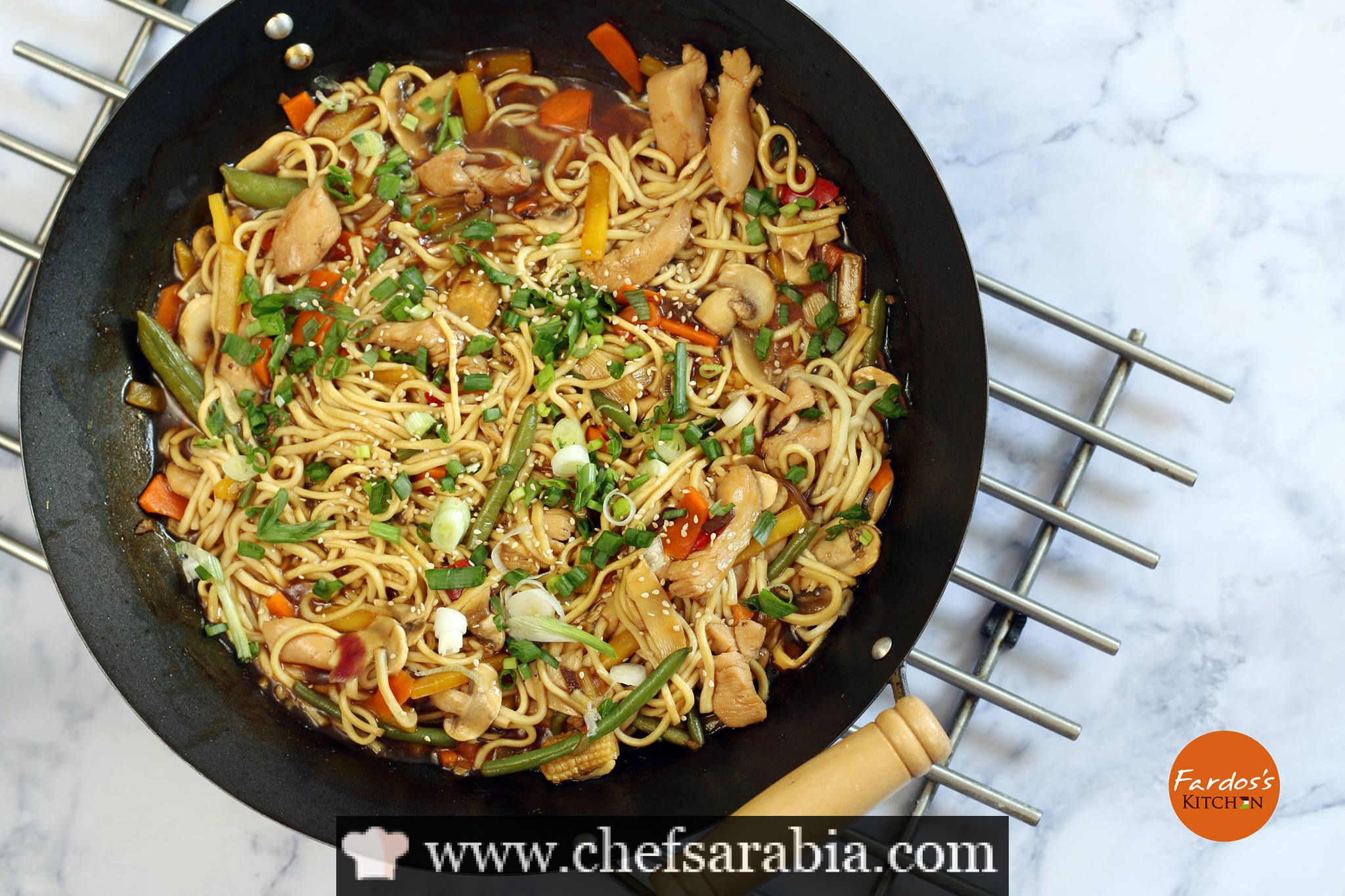 نودلز صيني بالخضار